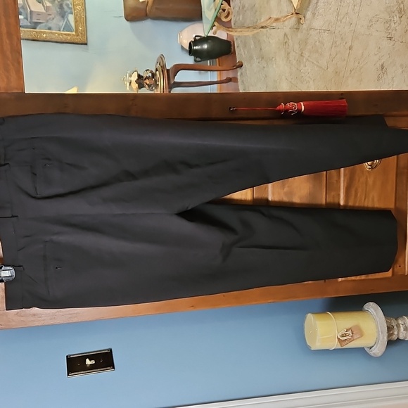 Van Heusen  Classic Dark Gray Trousers 36x30 - Picture 6 of 10